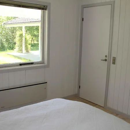 Cozy And Well-appointed Summer House In *