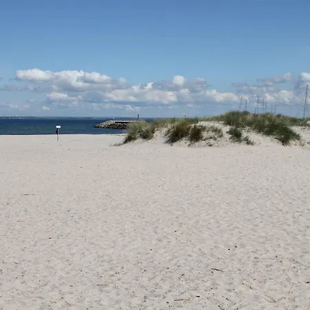 Cozy And Well-appointed Summer House In Holiday home Hornbaek