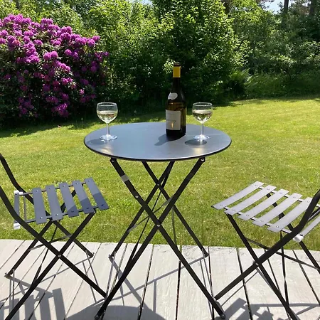Cozy And Well-appointed Summer House In Holiday home Hornbaek