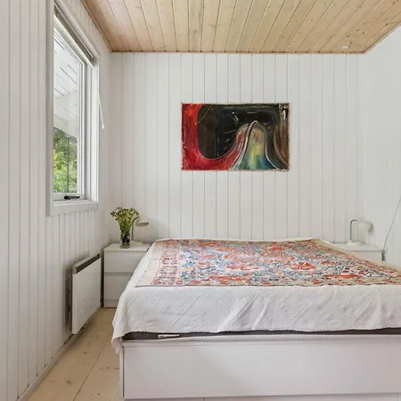 Cozy And Well-appointed Summer House In *