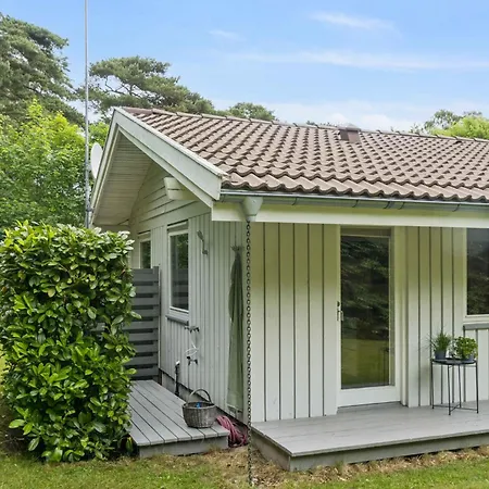 Cozy And Well-appointed Summer House In Ferienhaus