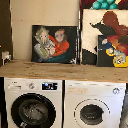 Cozy And Well-appointed Summer House In Feriehus