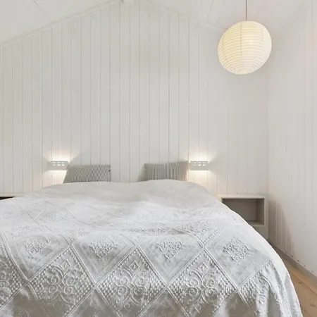 Cozy And Well-appointed Summer House In Dom wakacyjny Hornbæk